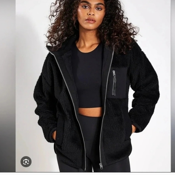 Varley Jackets & Blazers - Varley Myla Zip Through Teddy Jacket NWT Black Size XL